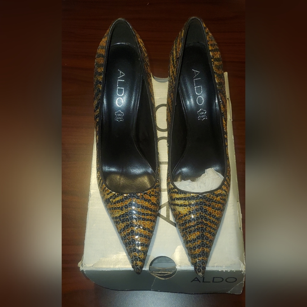 Aldo striped heels